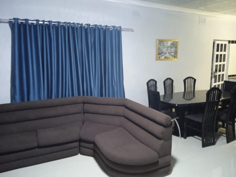 Capuchin Cove Chalets